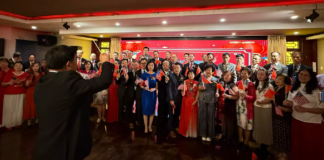 凝聚侨心 共庆华诞大芝加哥地区华侨华人举行盛大国庆晚宴